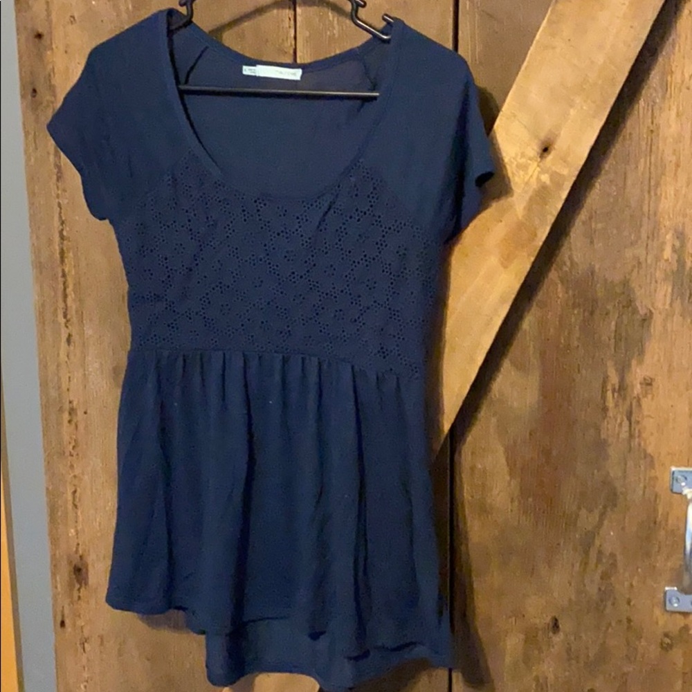 Maurice’s navy blue top